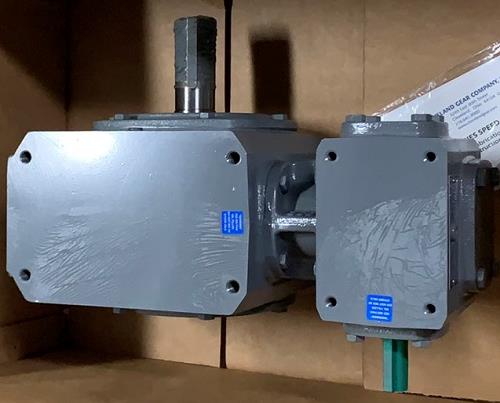 m3221aag200i-pRIGHT ANGLE WORM GEARBOX3.25IN CENTER DISTANCE200:1 RATIOSOLID SHAFT INPUTSINGLE OUTPUT